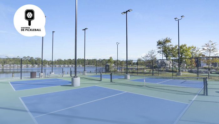 ¿Es el Pickleball un deporte universitario?